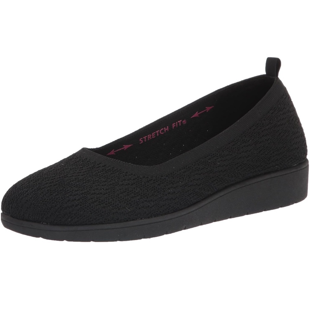 Skechers Women's Low Wedge Ballet Flat, Black/Black